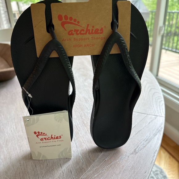 Archies Black Flip Flops - Picture 2 of 3